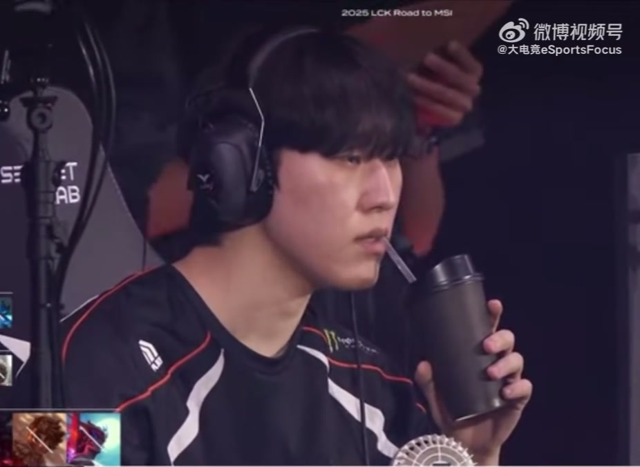 哭了！？网友发现第三局BP阶段Zeka疑似在抽泣